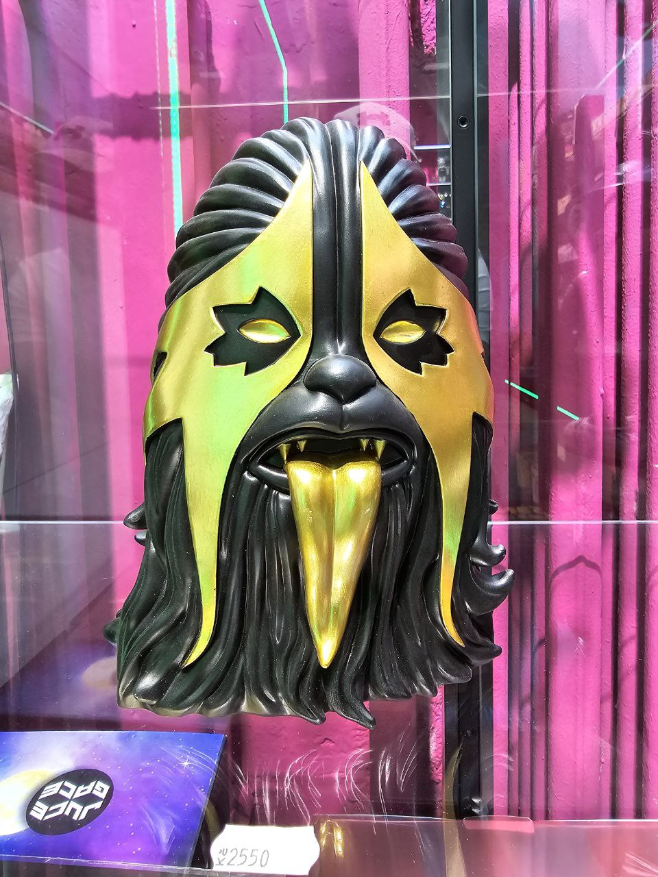 8" Thrashbacca (Black & Gold)